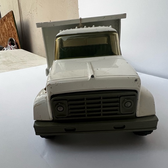 Vintage John Deere White Metal Dump Truck Toy Vehicle Farm Tractor - Picture 5 of 16